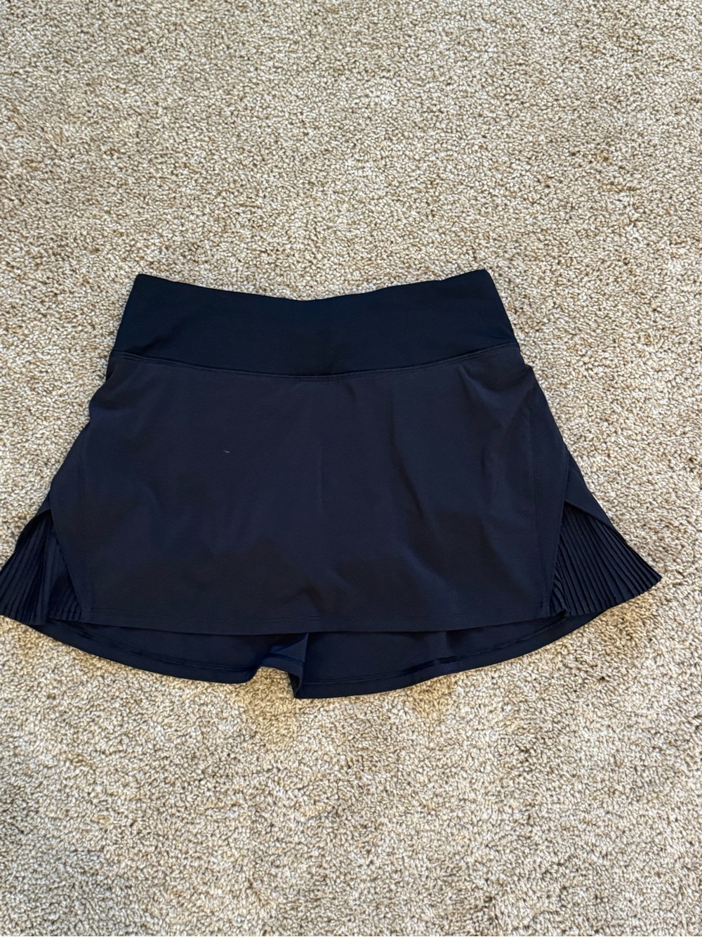 LULULEMON Play Off The Pleats Skirt - Size 2